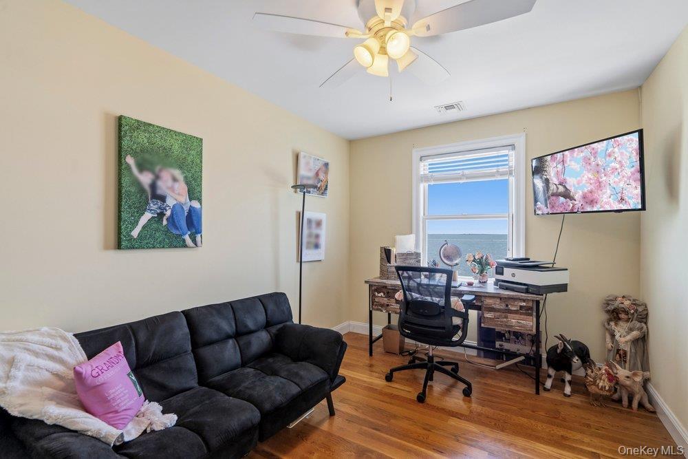 Single Family Milton Road Suffolk County, NY 11702, MLS-1020254-19