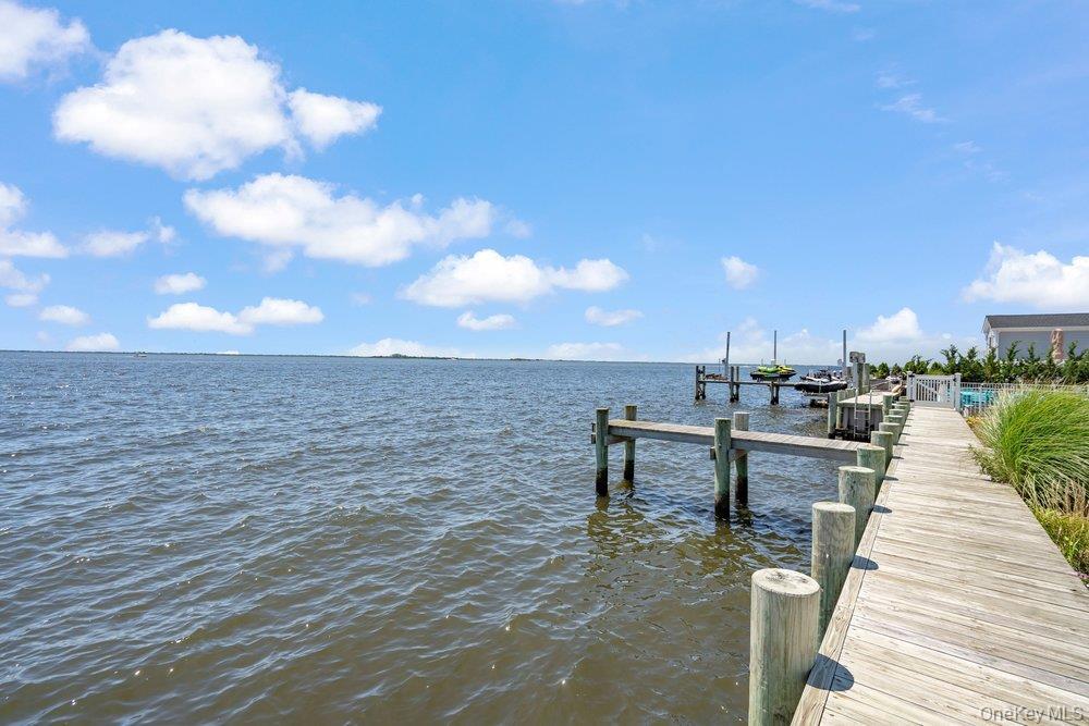 Single Family Milton Road Suffolk County, NY 11702, MLS-1020254-25