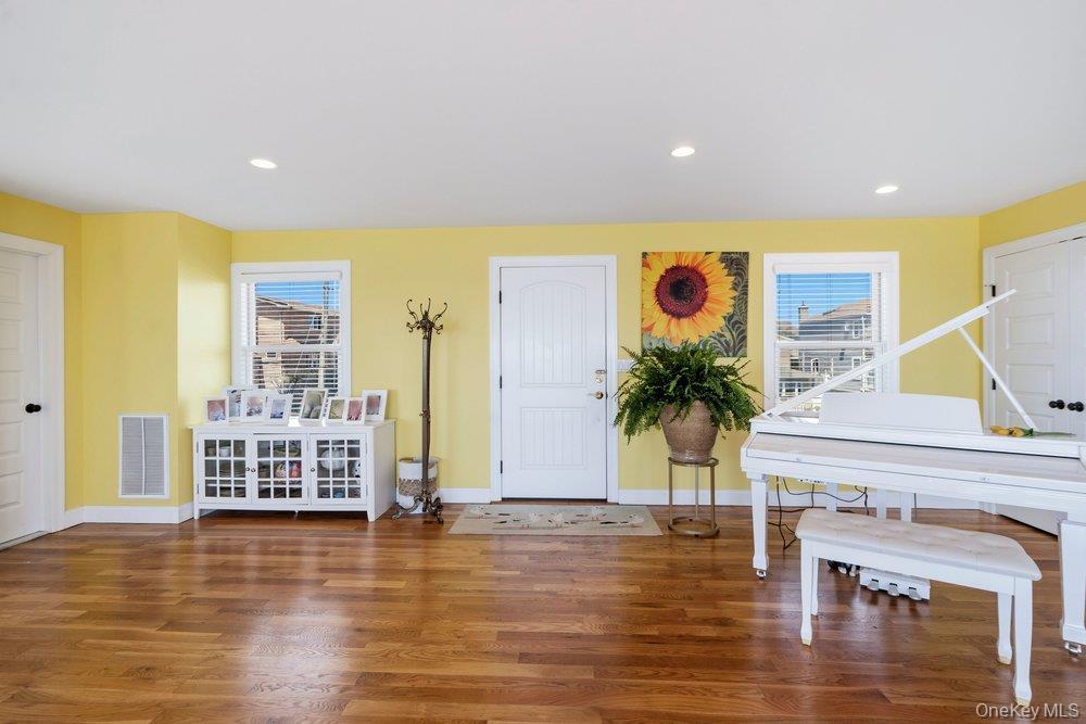 Single Family Milton Road Suffolk County, NY 11702, MLS-1020254-7