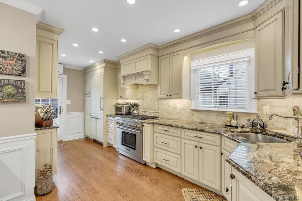 Single Family Stuart Street  Nassau County, NY 11563, MLS-1020259-11
