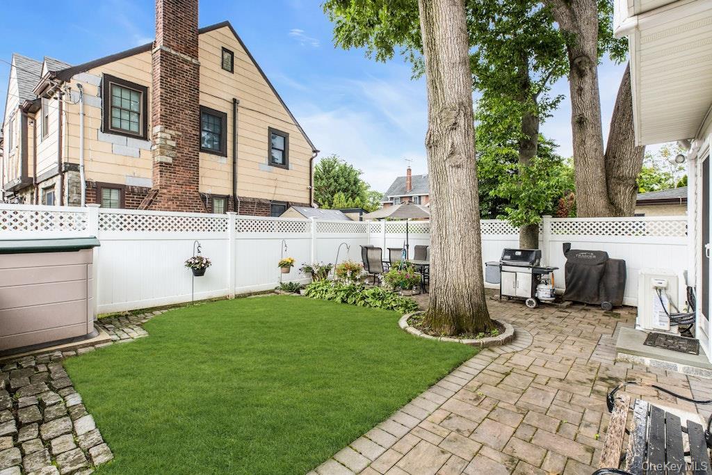 Single Family Stuart Street  Nassau County, NY 11563, MLS-1020259-31