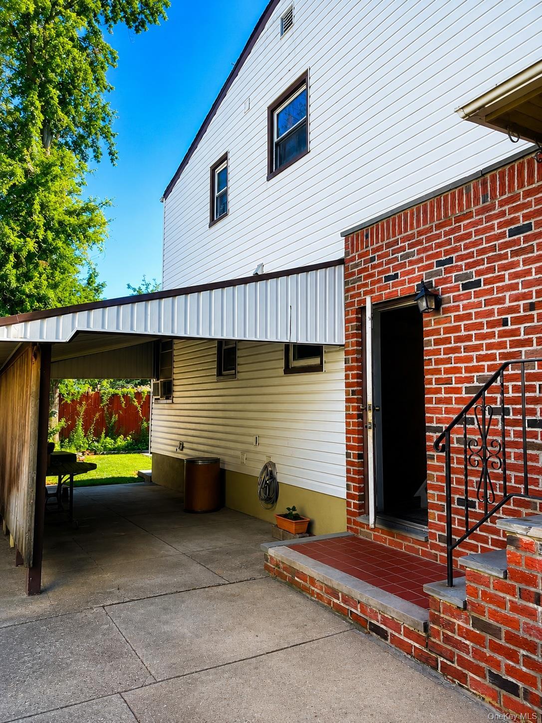 Single Family 145th Avenue Queens, NY 11422, MLS-1020292-2
