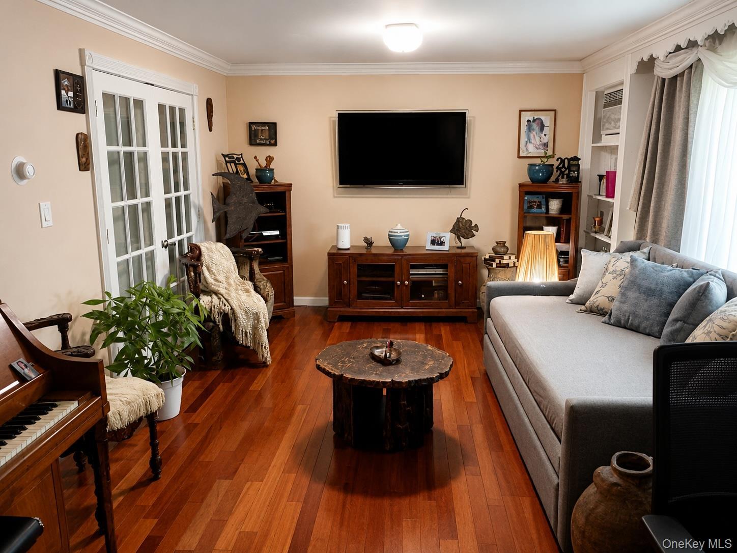 Single Family 145th Avenue Queens, NY 11422, MLS-1020292-4