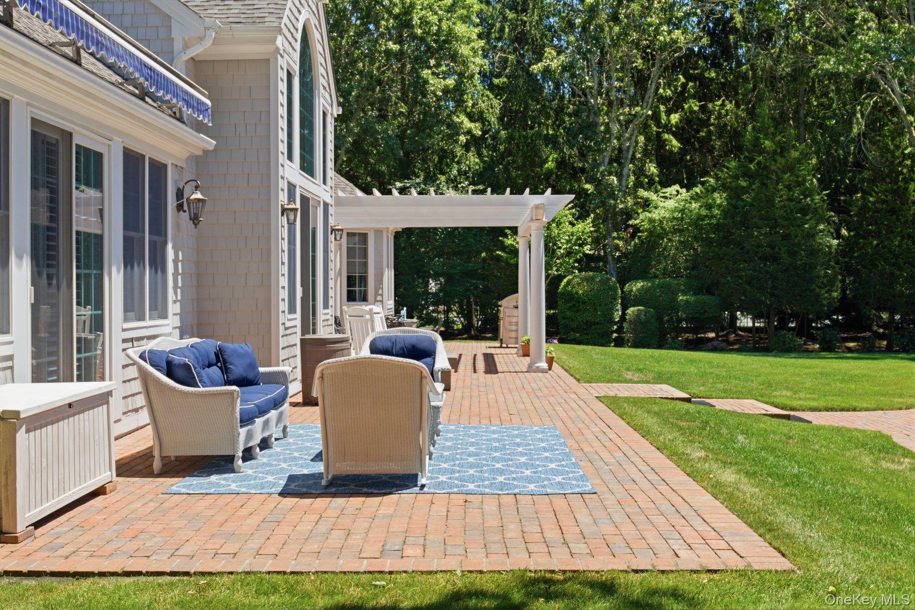 Single Family Cedarfield Lane Suffolk County, NY 11977, MLS-1020331-29