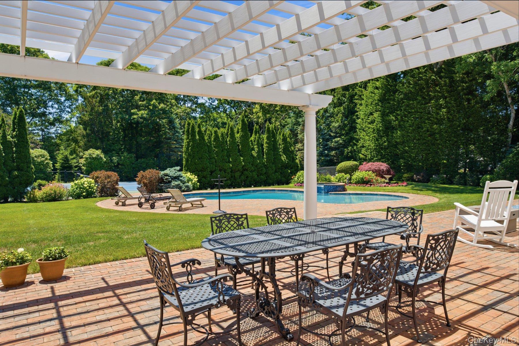 Single Family Cedarfield Lane Suffolk County, NY 11977, MLS-1020331-30