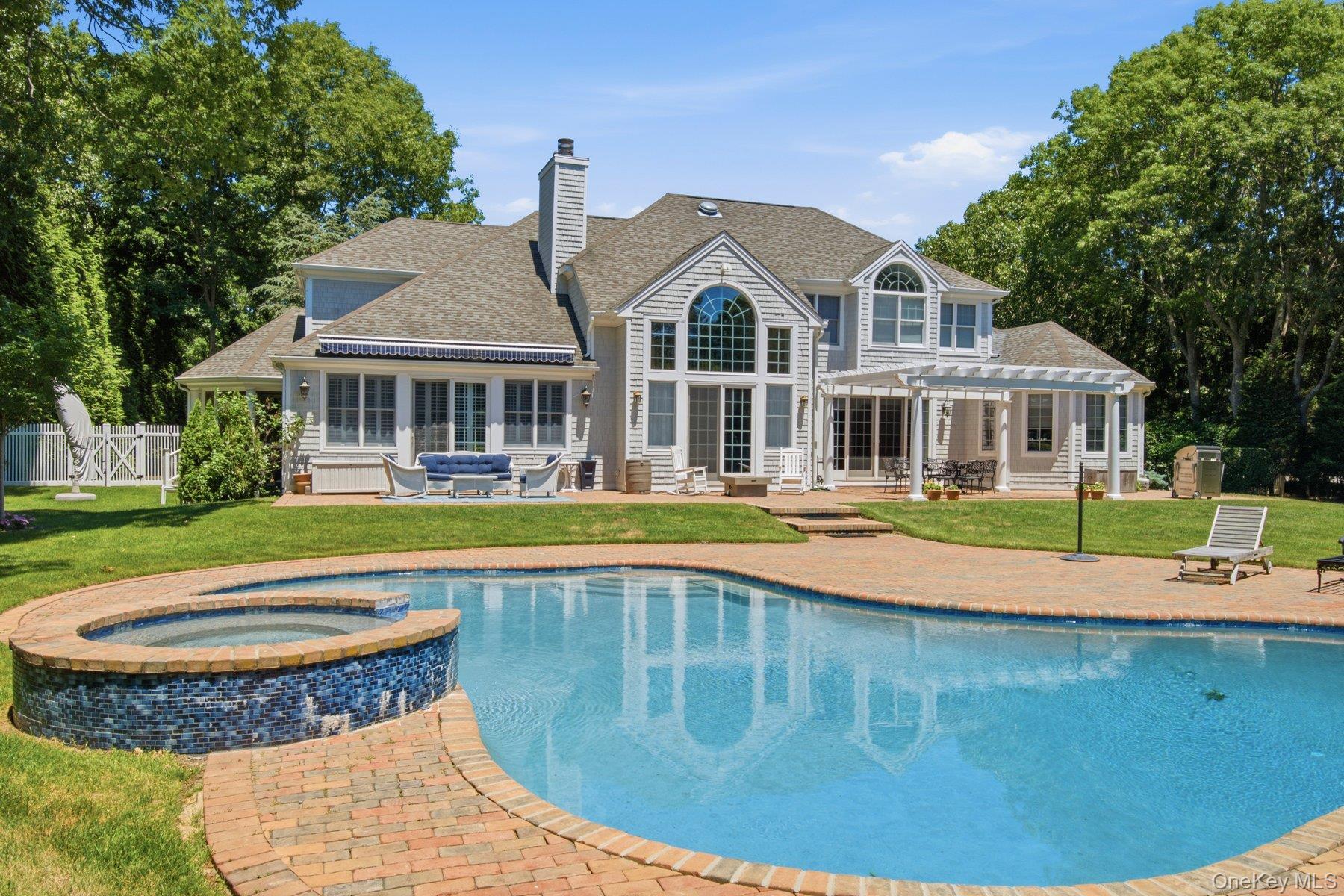 Single Family Cedarfield Lane Suffolk County, NY 11977, MLS-1020331-33