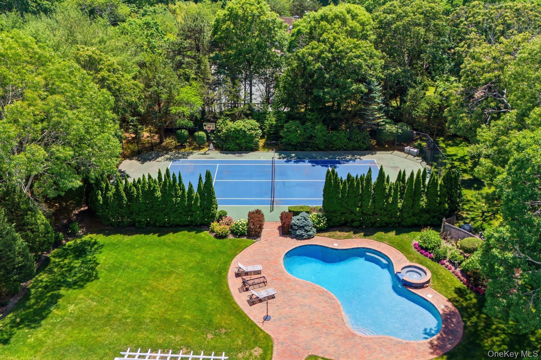 Single Family Cedarfield Lane Suffolk County, NY 11977, MLS-1020331-34