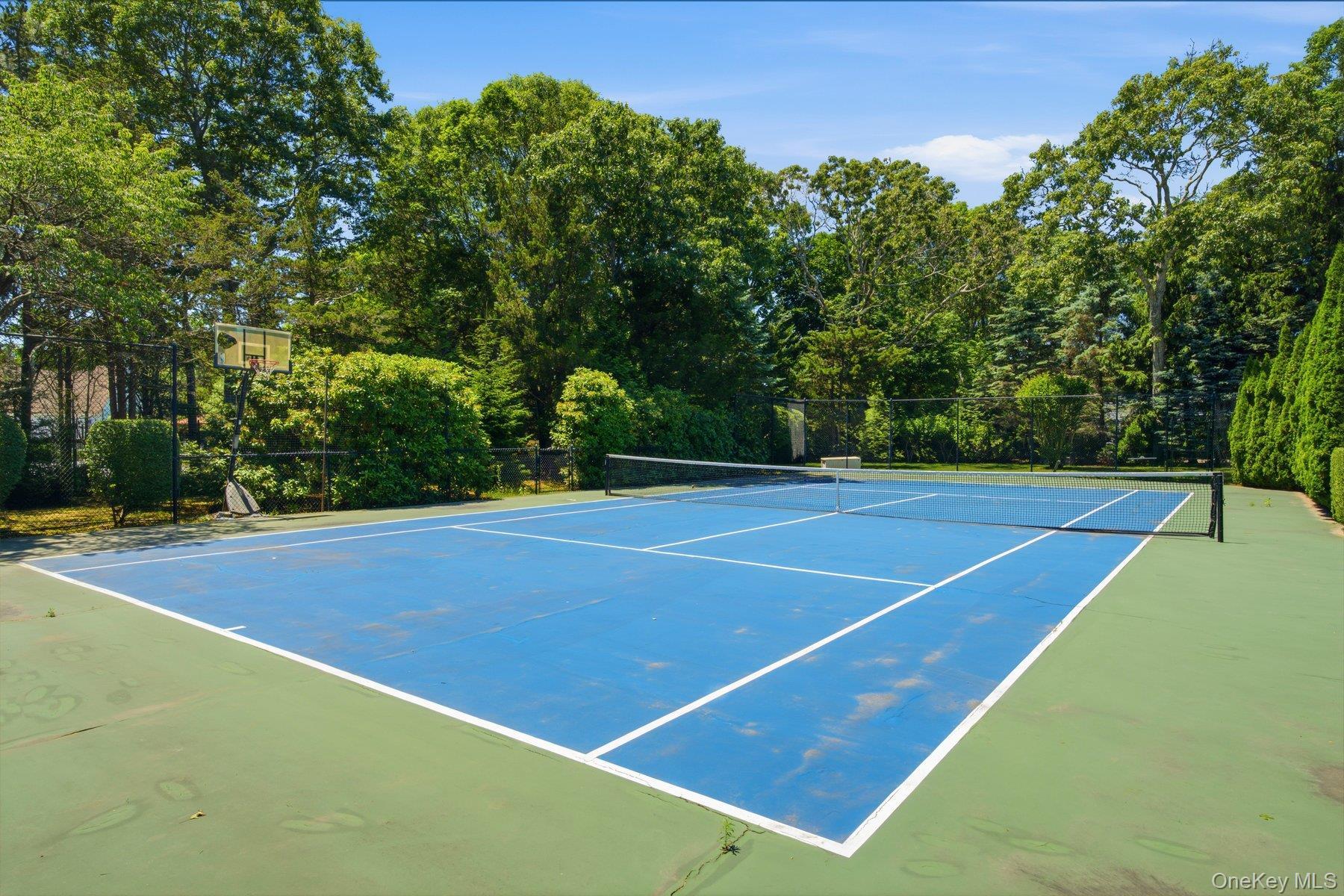 Single Family Cedarfield Lane Suffolk County, NY 11977, MLS-1020331-35