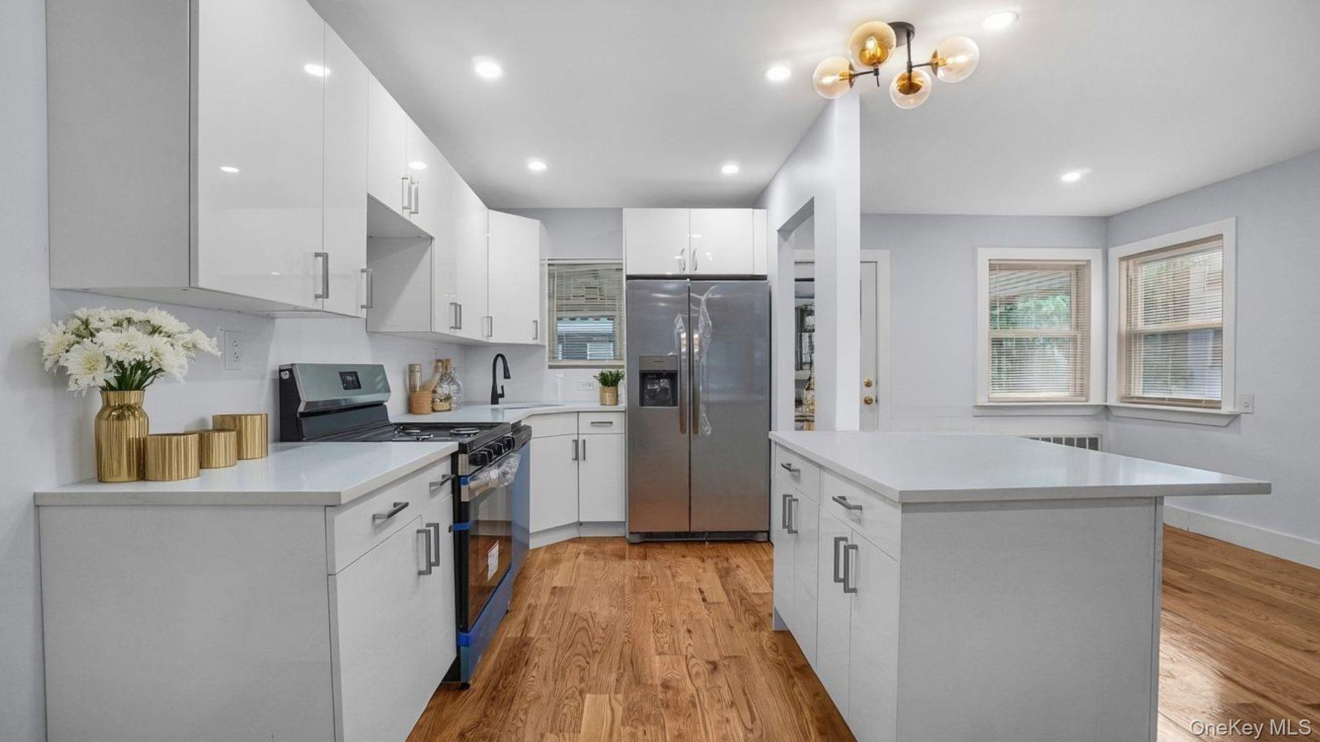 Single Family Grace Avenue Bronx, NY 10466, MLS-1020333-4