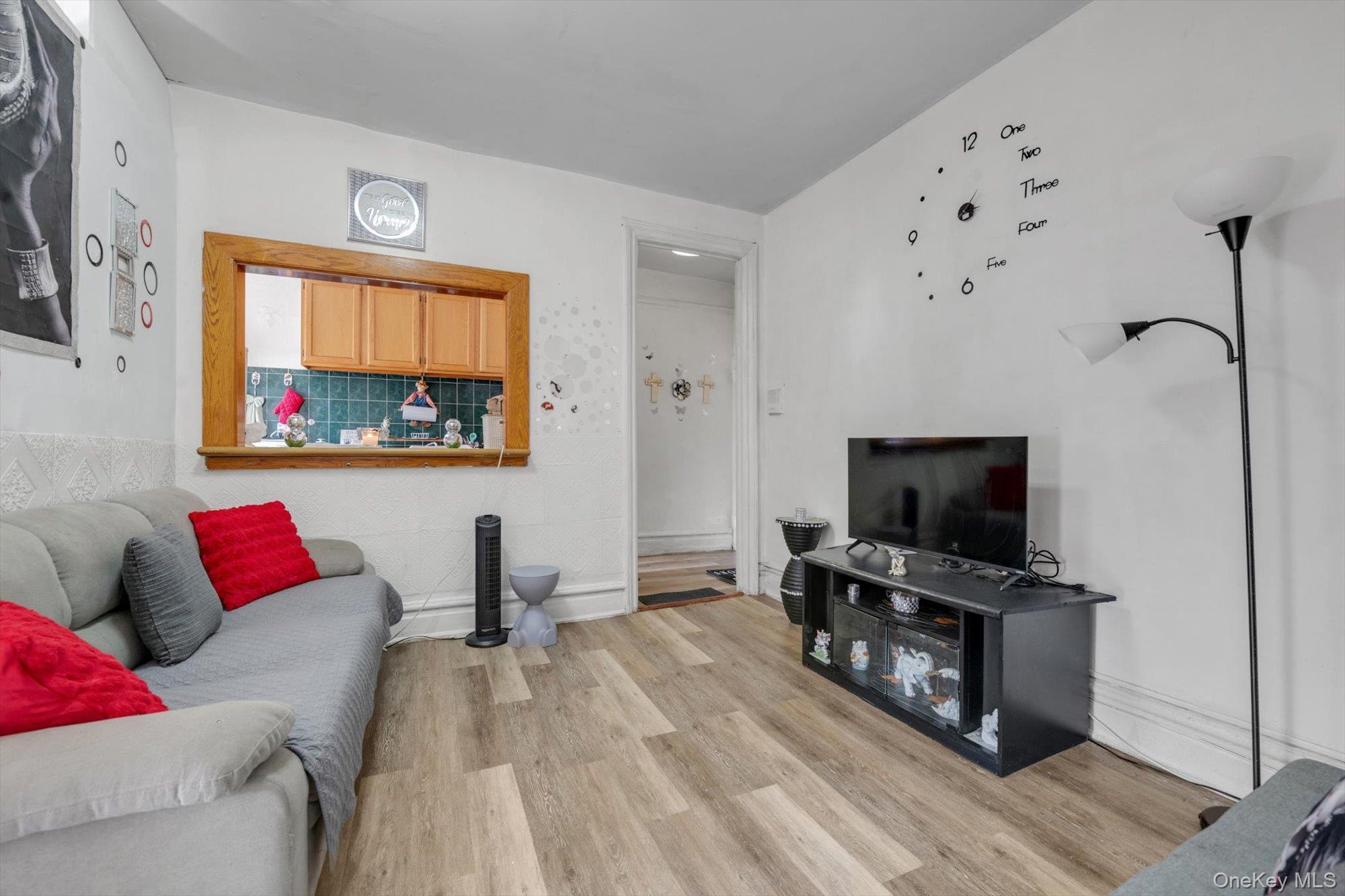 Coop Fort Washington Avenue  Manhattan, NY 10033, MLS-1020344-2