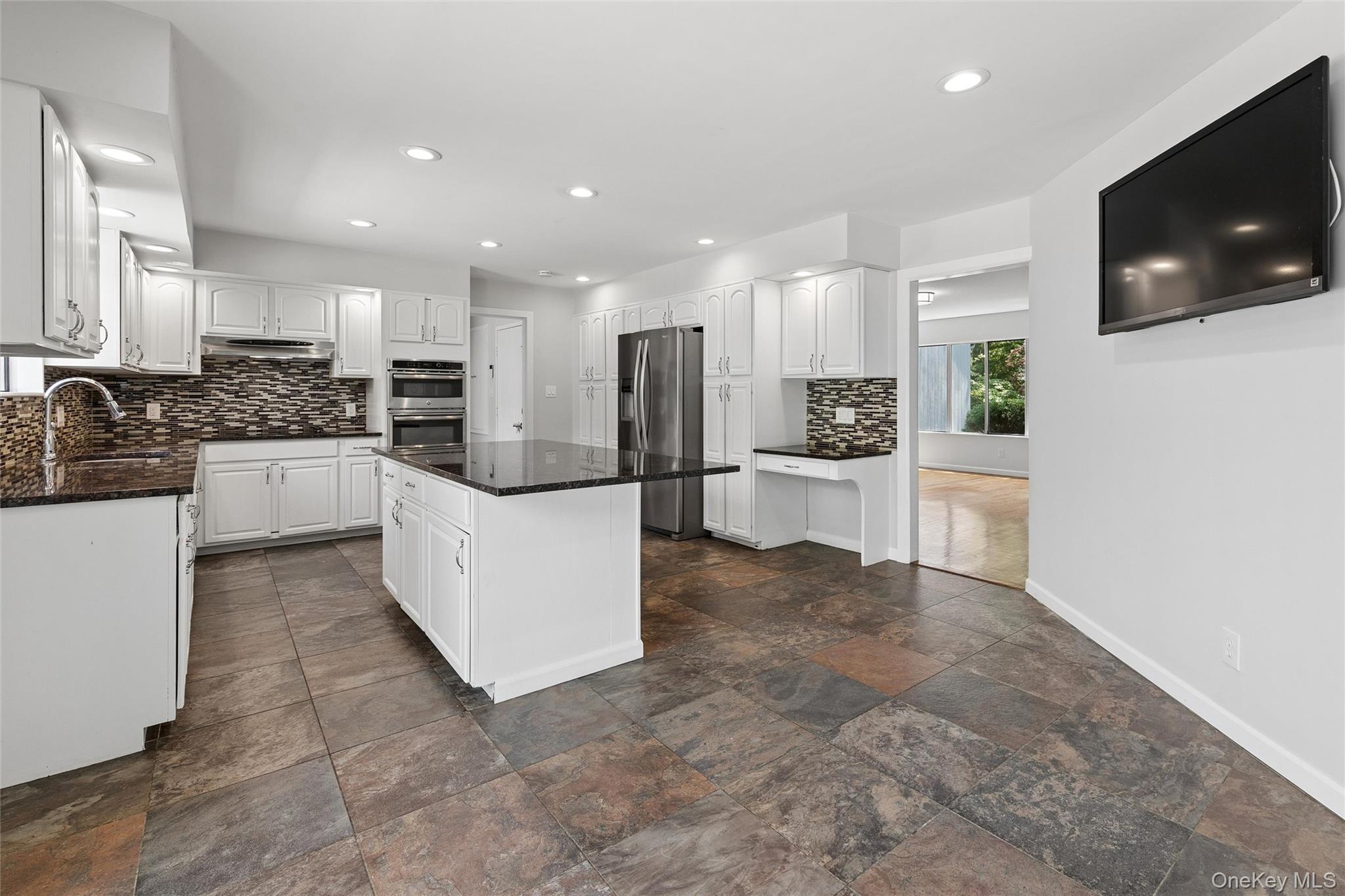 Single Family N Ridge Road Suffolk County, NY 11733, MLS-1020376-26