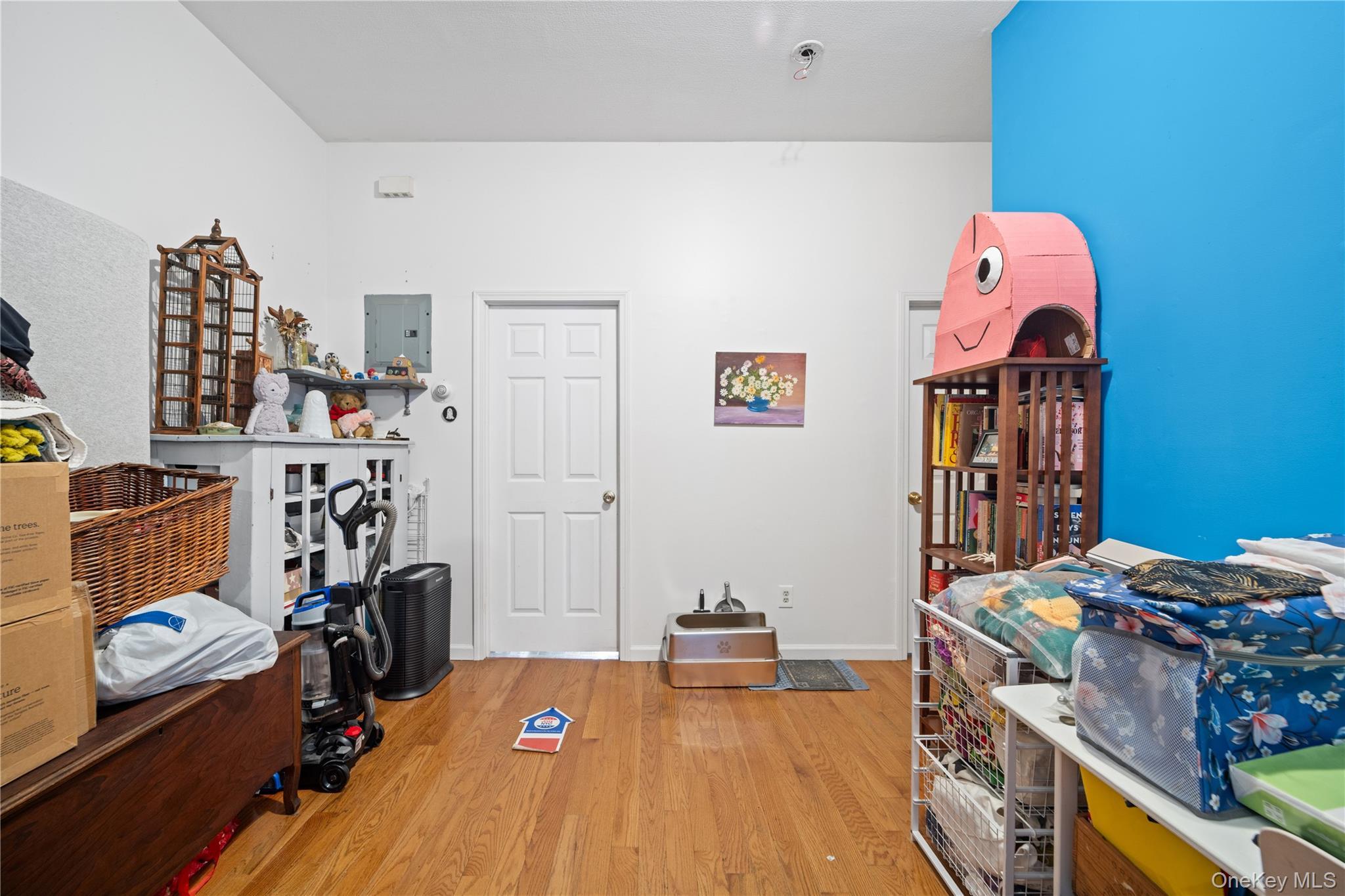 Single Family 30th Road Queens, NY 11103, MLS-1020381-14