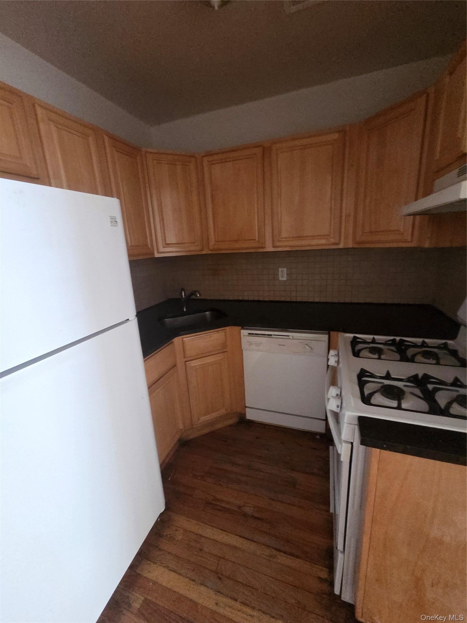 Single Family Crotona Avenue Bronx, NY 10458, MLS-1020388-6