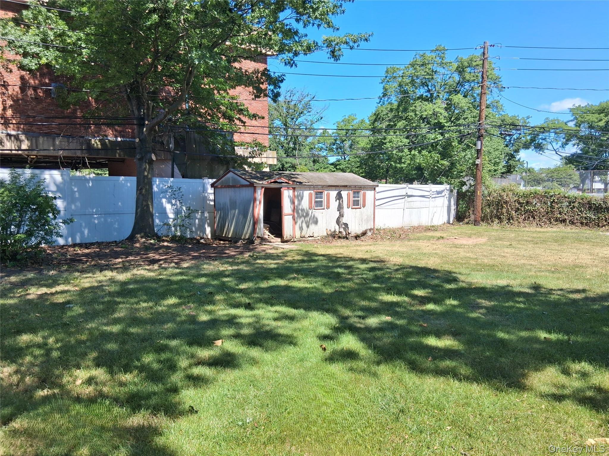 Single Family Furth Road  Nassau County, NY 11581, MLS-1020402-12