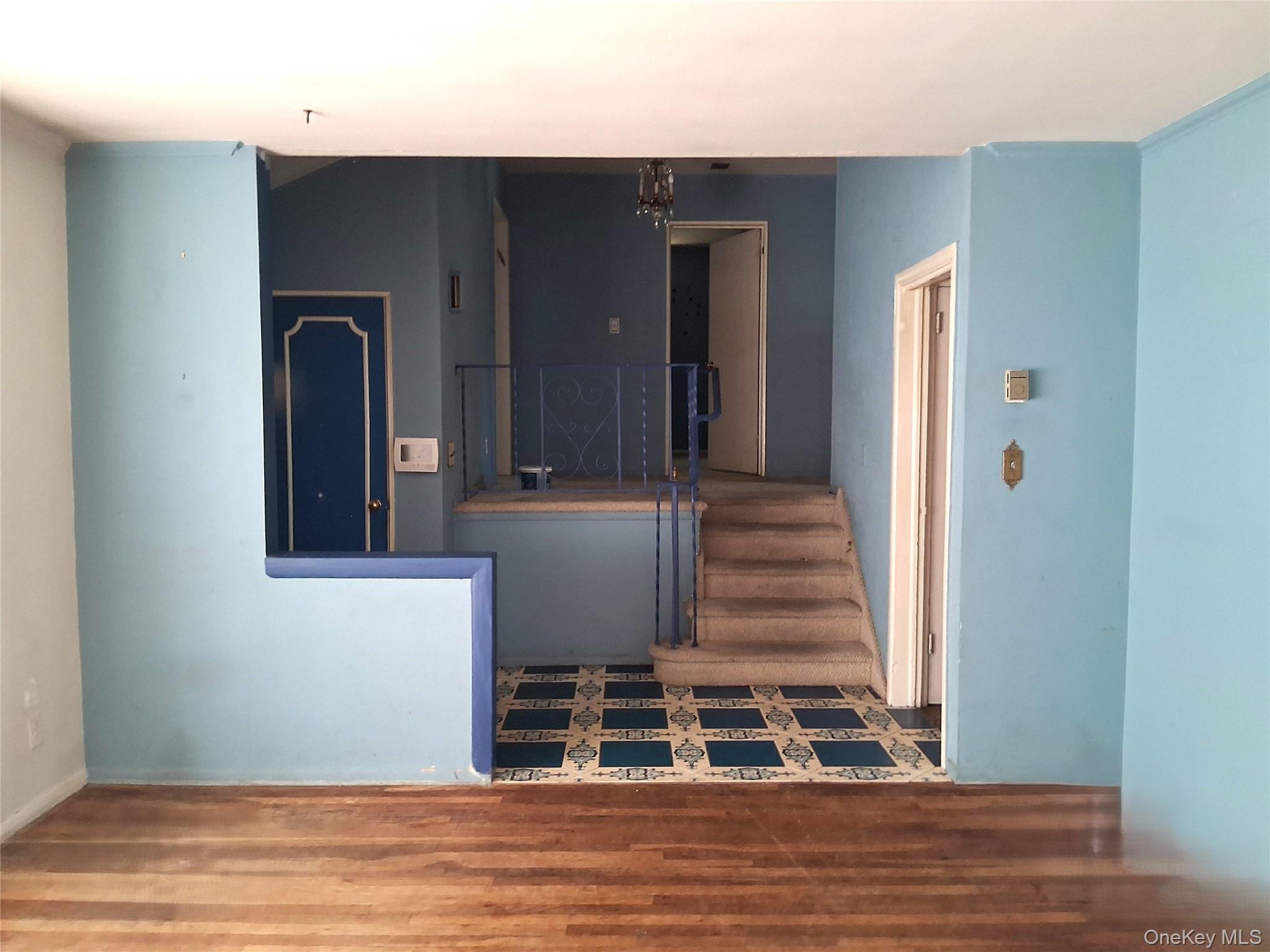 Single Family Furth Road  Nassau County, NY 11581, MLS-1020402-3