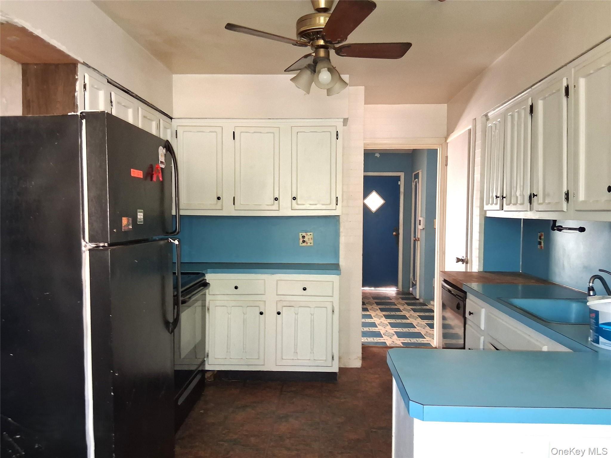 Single Family Furth Road  Nassau County, NY 11581, MLS-1020402-4