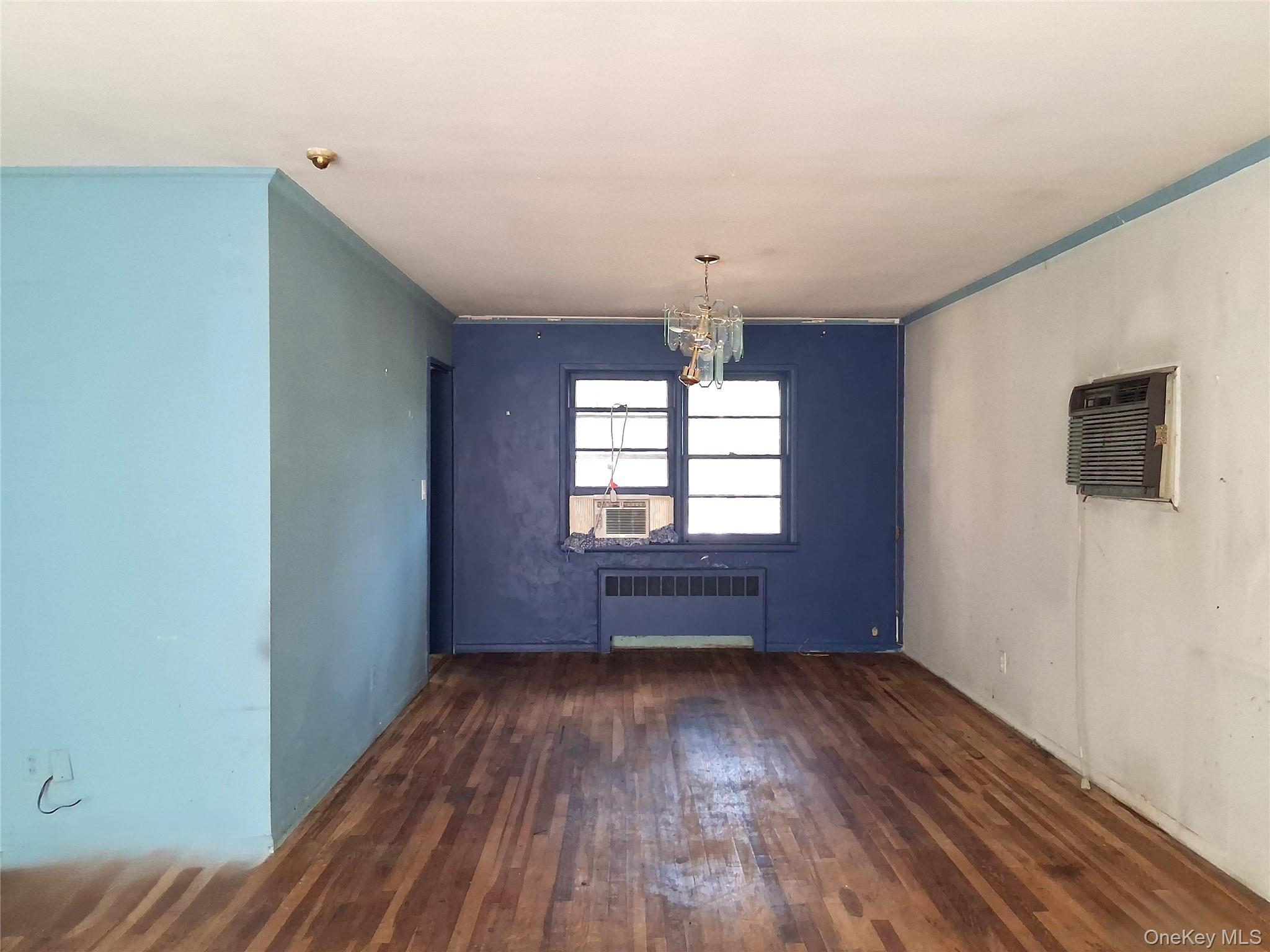 Single Family Furth Road  Nassau County, NY 11581, MLS-1020402-9