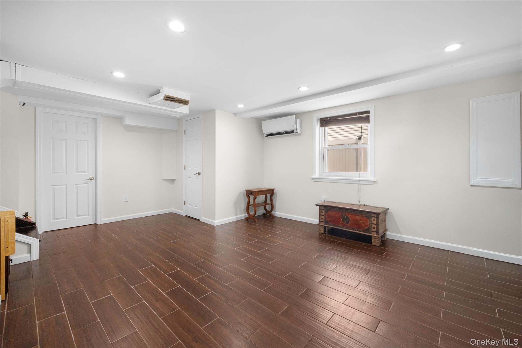 Single Family Martha Street Nassau County, NY 11520, MLS-1020410-20