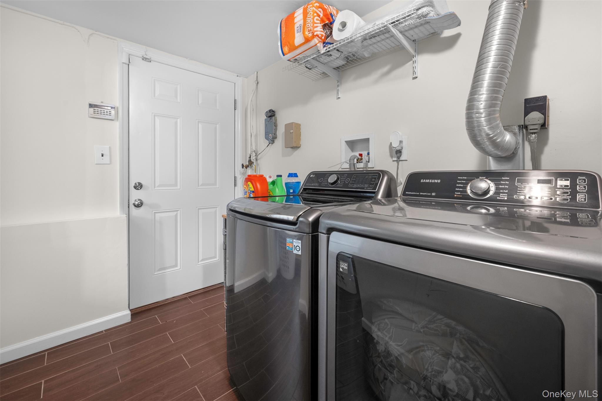 Single Family Martha Street Nassau County, NY 11520, MLS-1020410-22