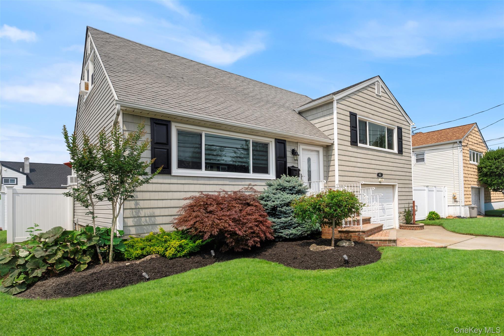 Single Family Martha Street  Nassau County, NY 11520, MLS-1020410-33
