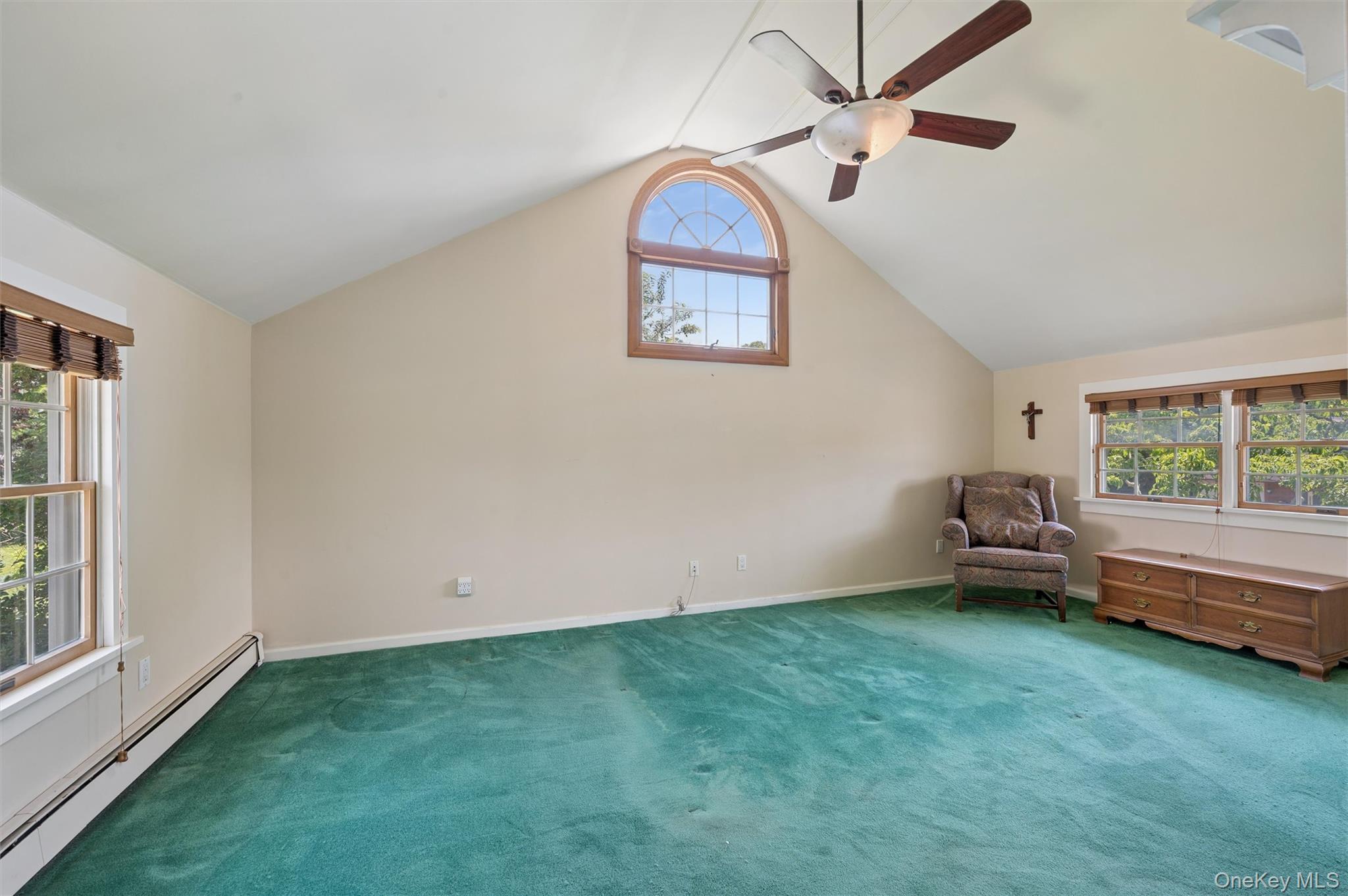 Single Family Hallock Street Suffolk County, NY 11901, MLS-1020411-15