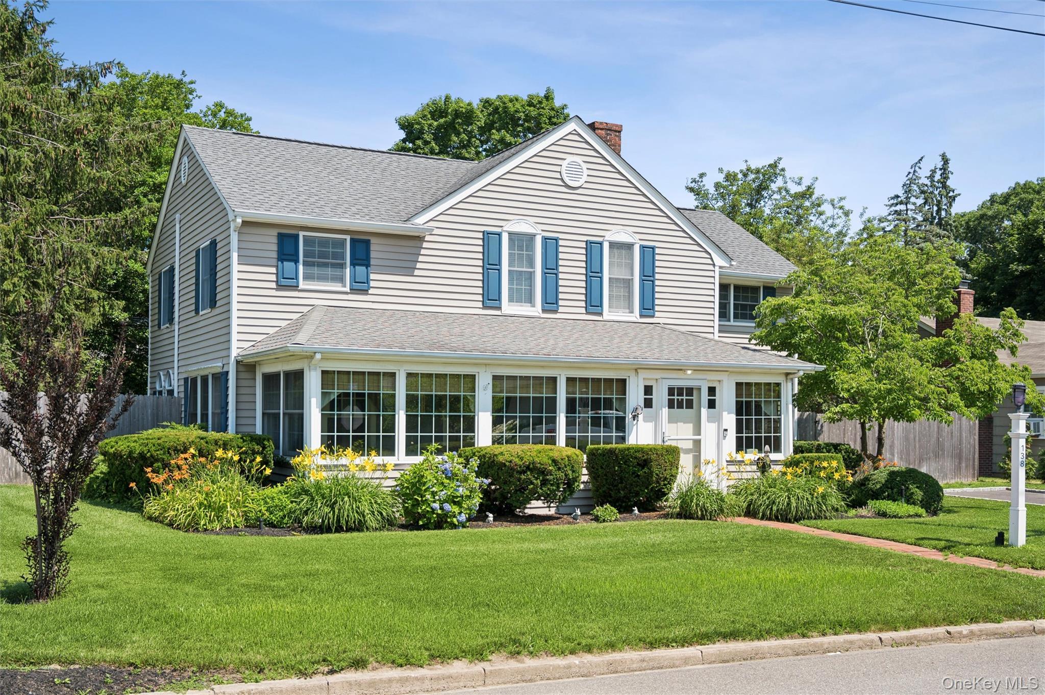 Single Family Hallock Street Suffolk County, NY 11901, MLS-1020411-28