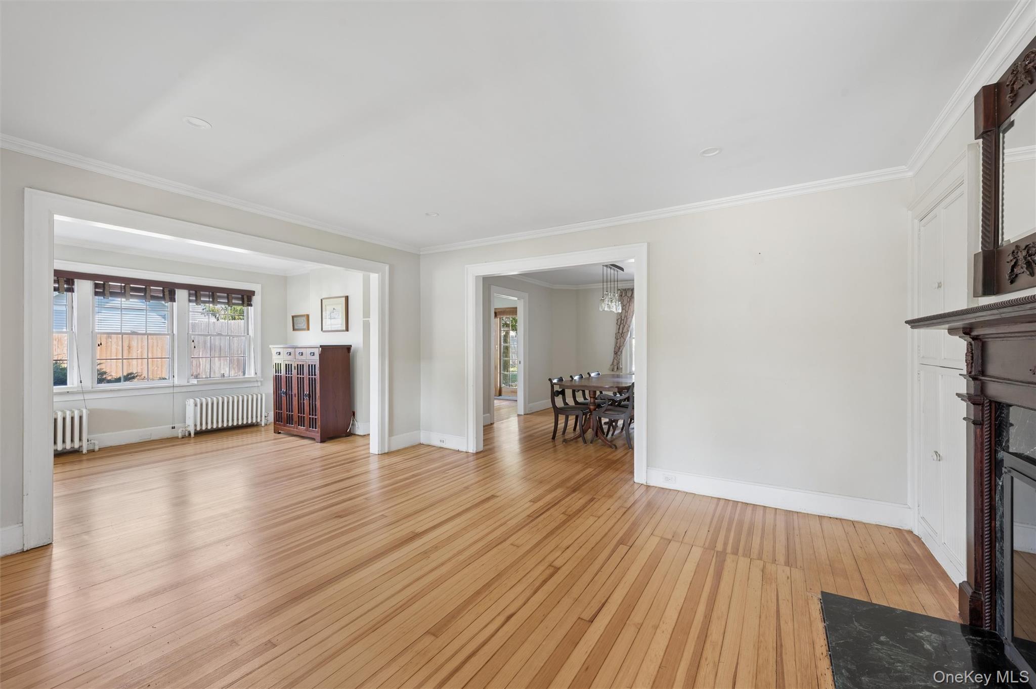 Single Family Hallock Street Suffolk County, NY 11901, MLS-1020411-4