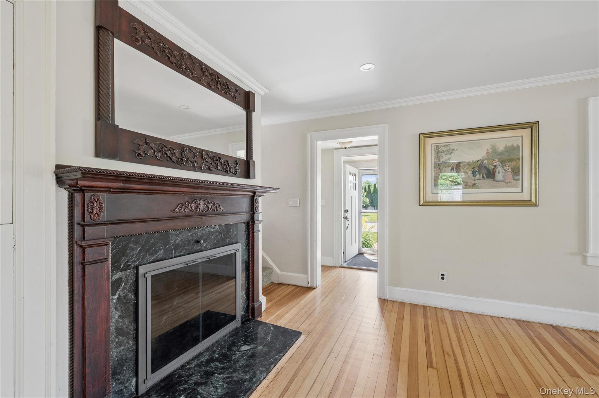 Single Family Hallock Street Suffolk County, NY 11901, MLS-1020411-6