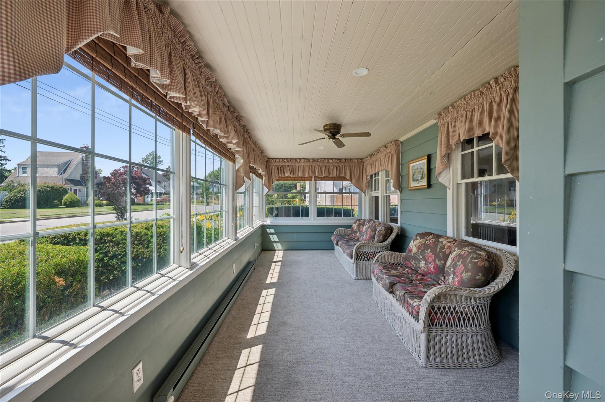 Single Family Hallock Street Suffolk County, NY 11901, MLS-1020411-7