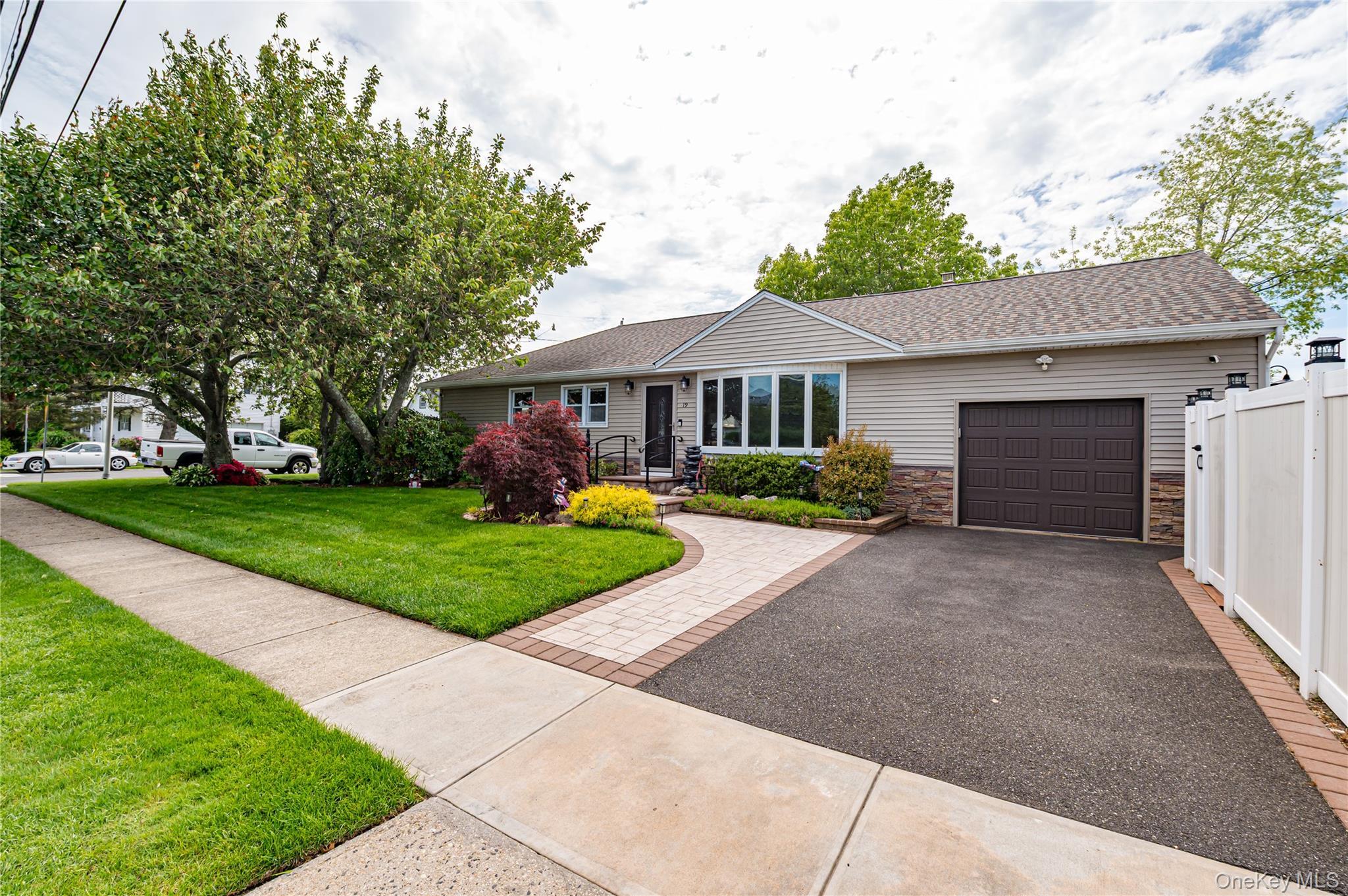 Single Family Buchanan Avenue Suffolk County, NY 11701, MLS-1020417-4