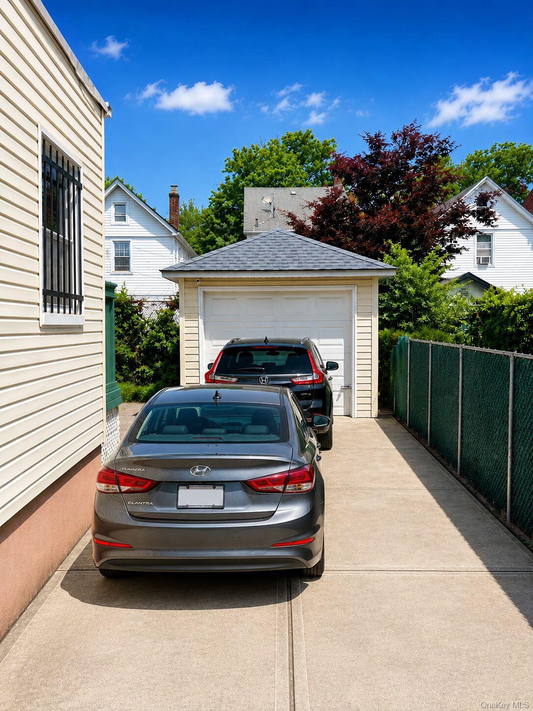 Single Family 83rd Avenue  Queens, NY 11432, MLS-1020419-18