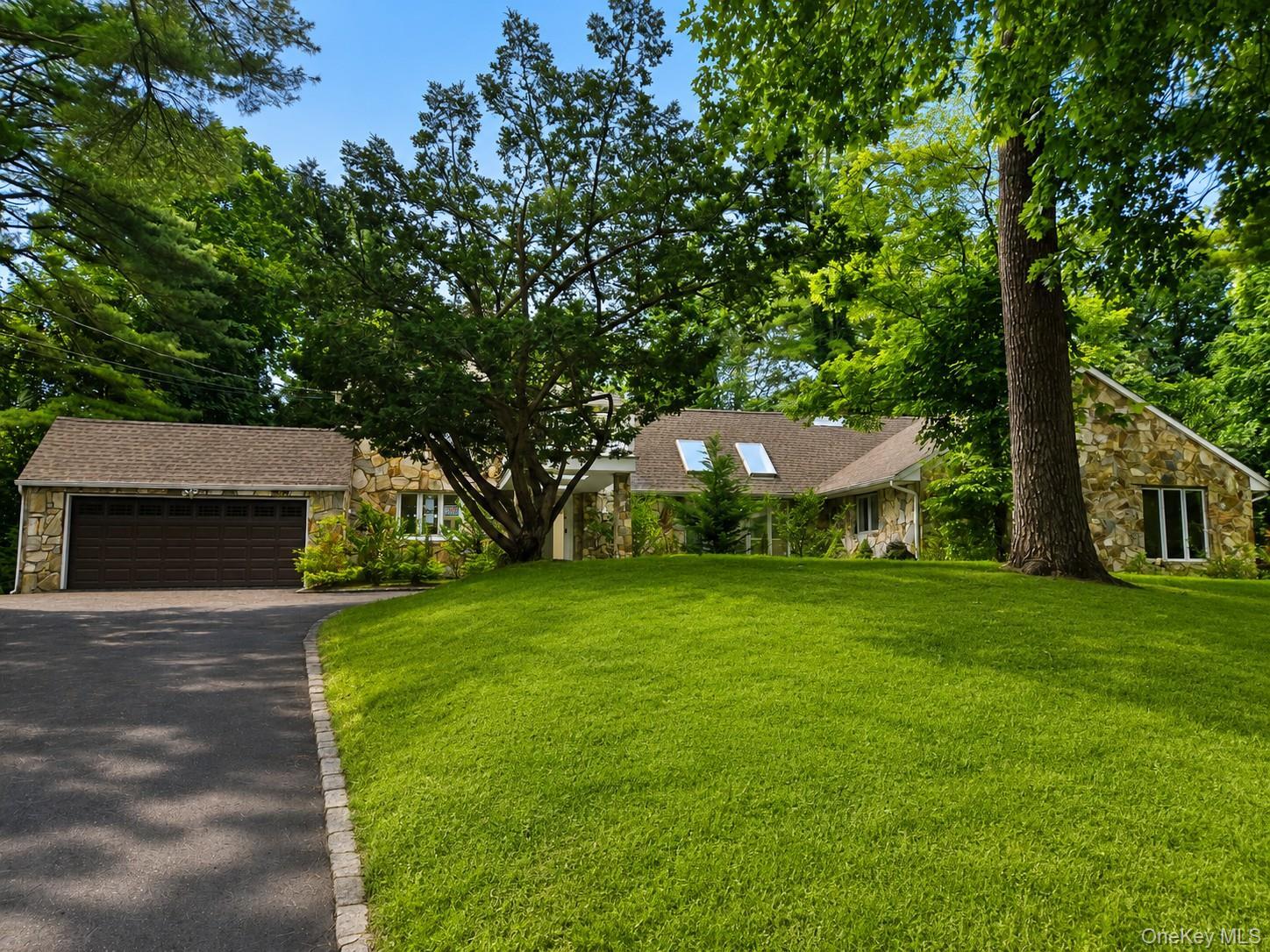Single Family Valley Road  Nassau County, NY 11568, MLS-1020445-3