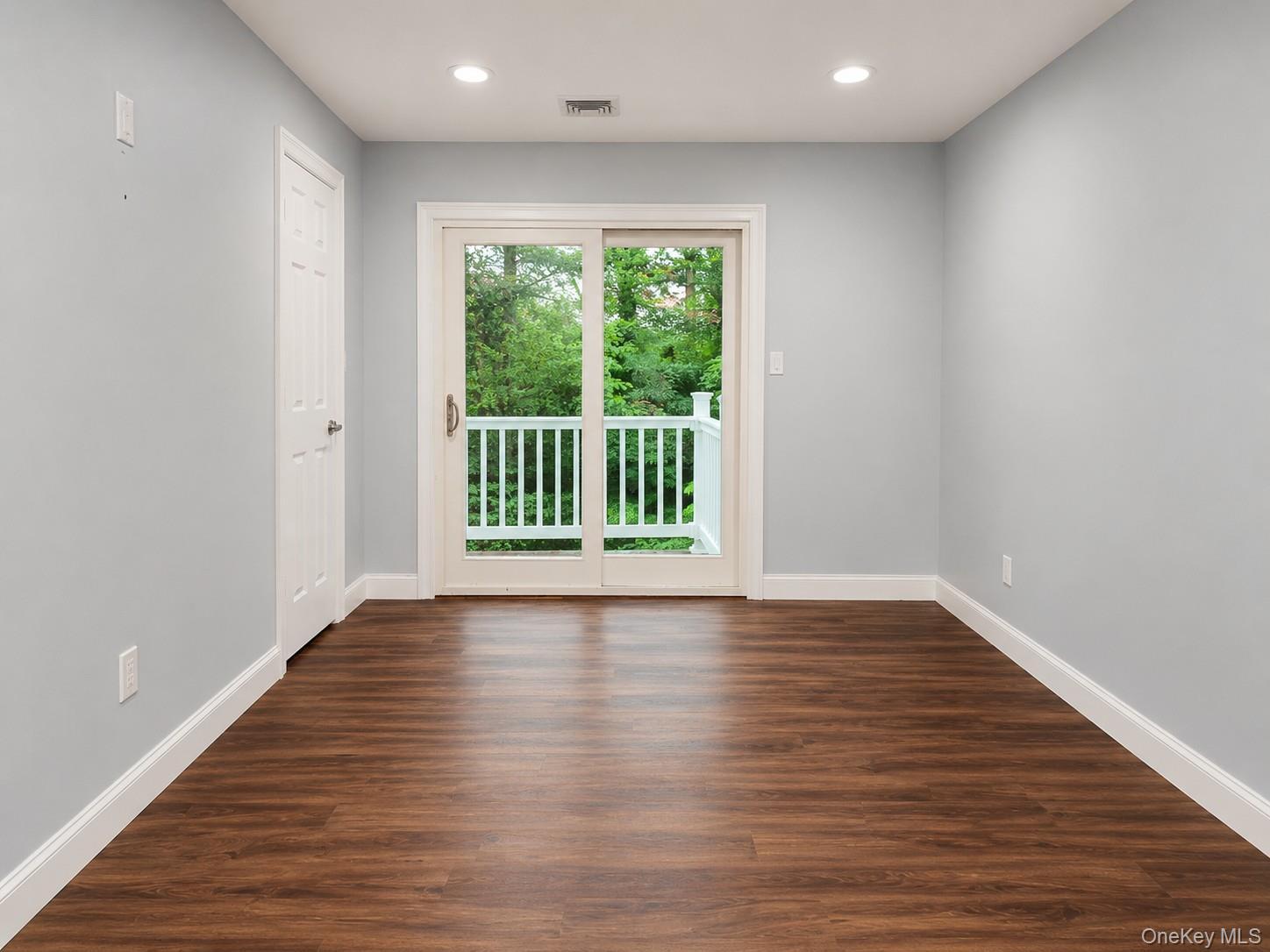 Single Family Valley Road  Nassau County, NY 11568, MLS-1020445-41