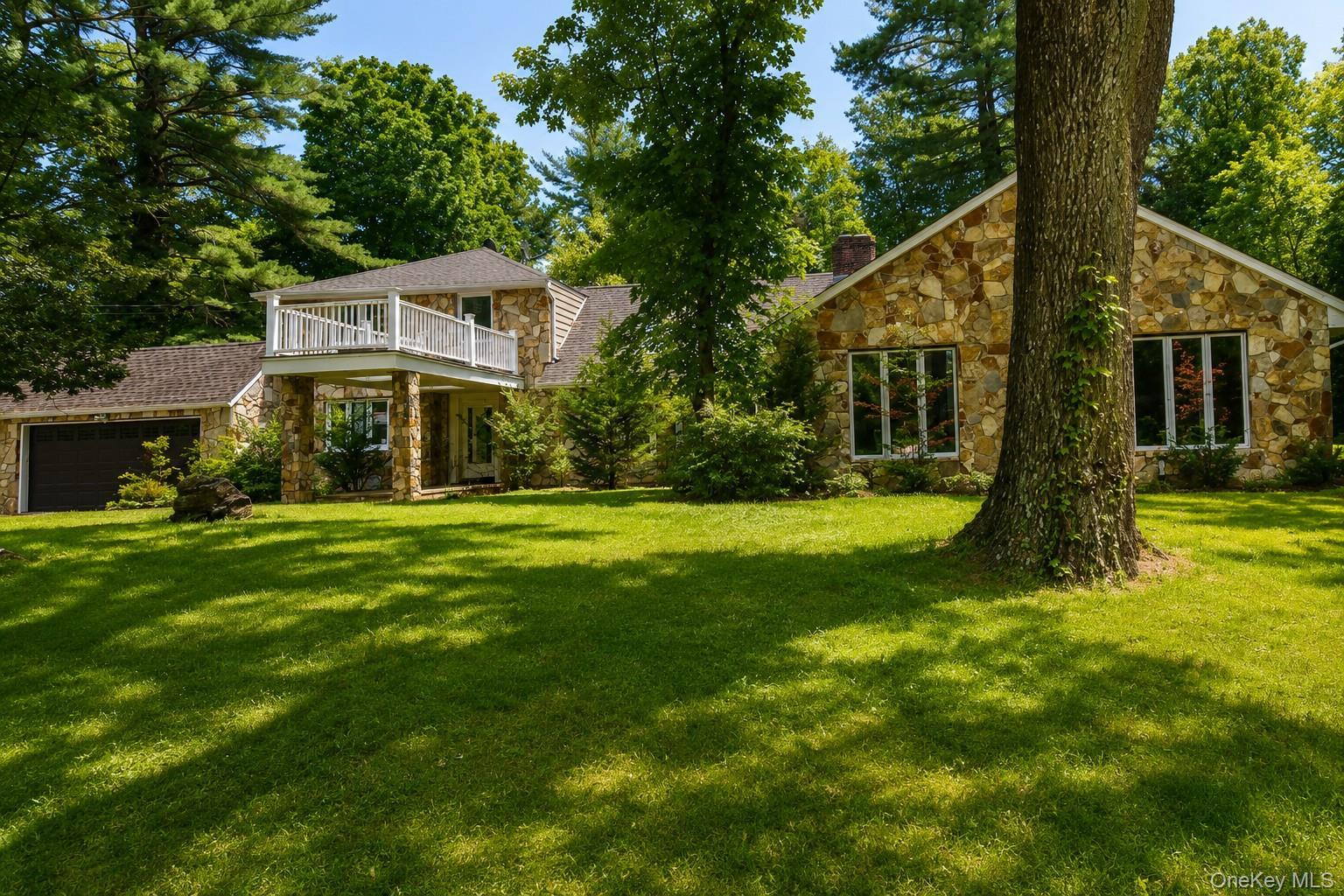 Single Family Valley Road  Nassau County, NY 11568, MLS-1020445-6
