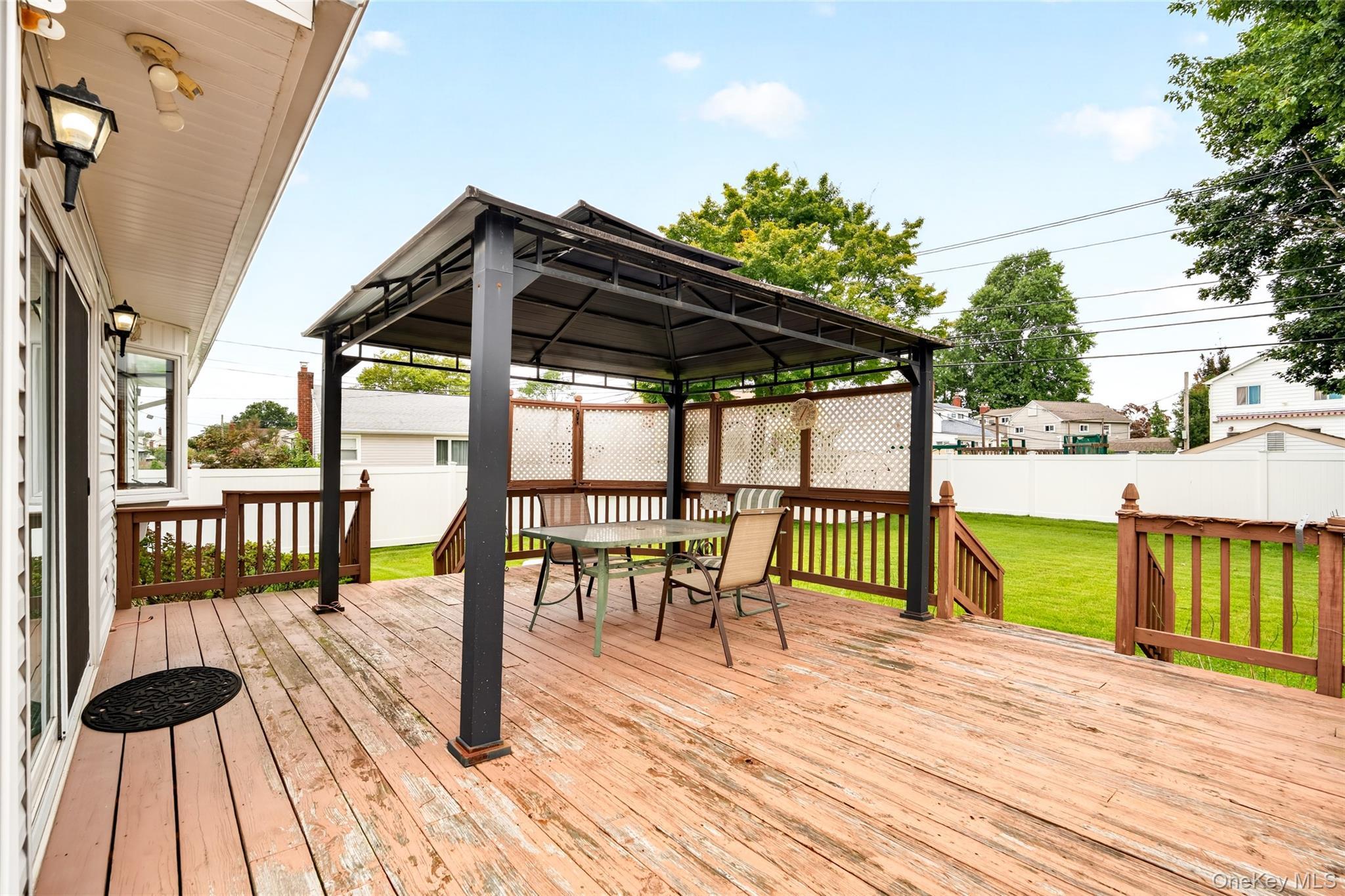 Single Family Briarwood Road Nassau County, NY 11758, MLS-1020446-41