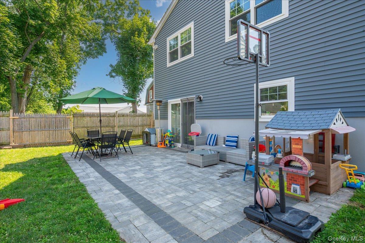 Single Family Winthrop Avenue Westchester County, NY 10523, MLS-1020457-23