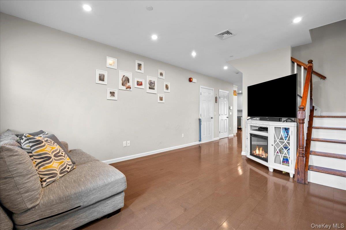 Single Family Winthrop Avenue Westchester County, NY 10523, MLS-1020457-3