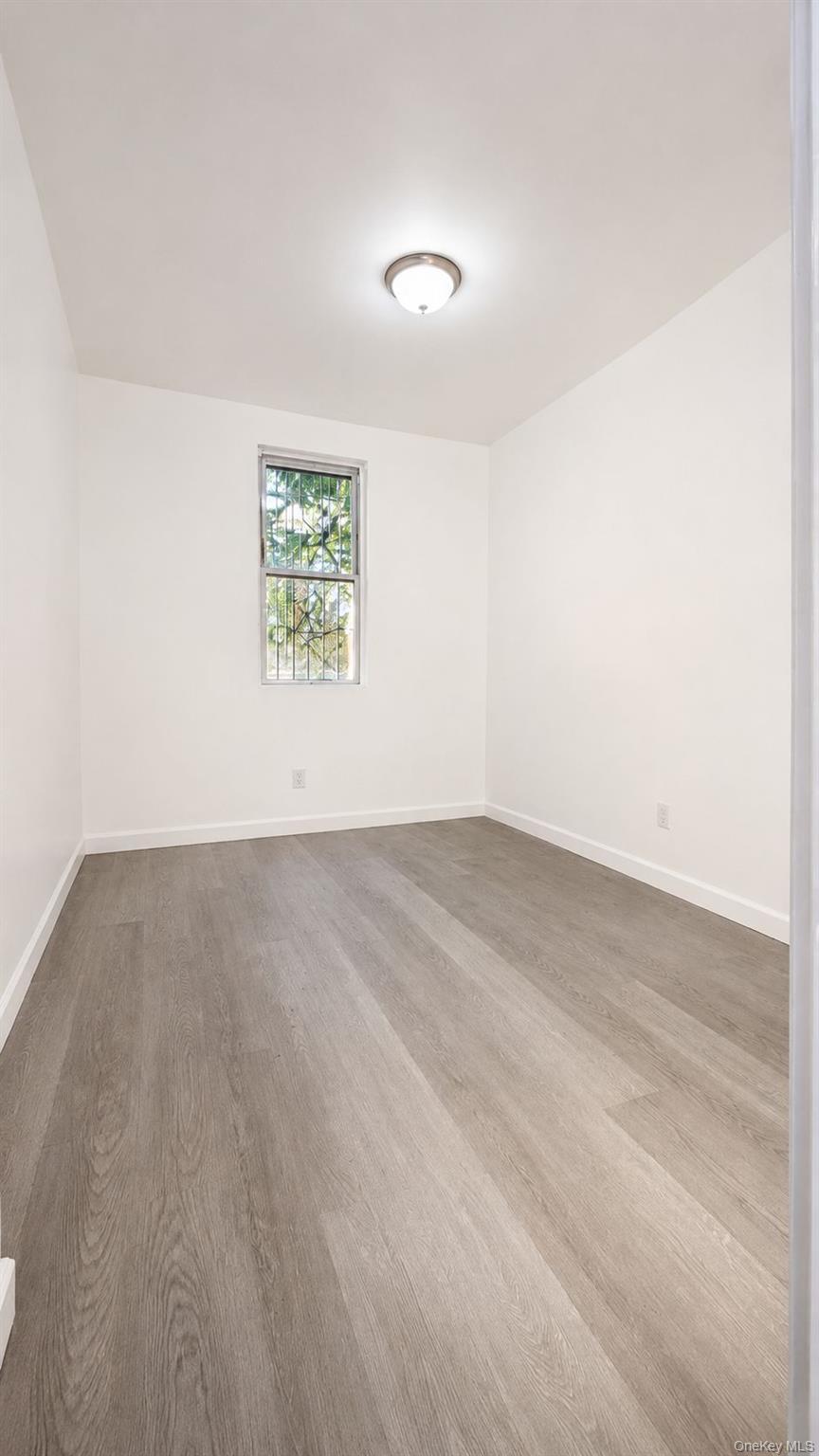 Single Family Summit Avenue Bronx, NY 10452, MLS-1020462-13