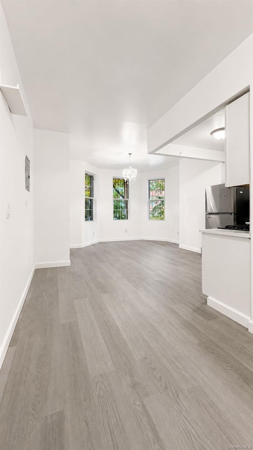 Single Family Summit Avenue Bronx, NY 10452, MLS-1020462-14