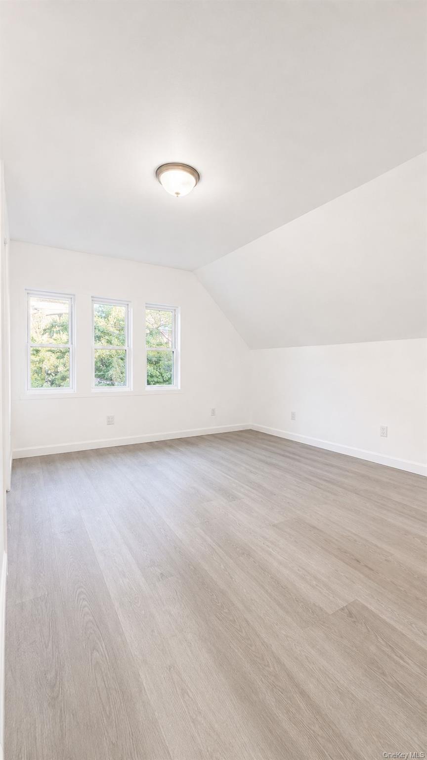 Single Family Summit Avenue Bronx, NY 10452, MLS-1020462-9