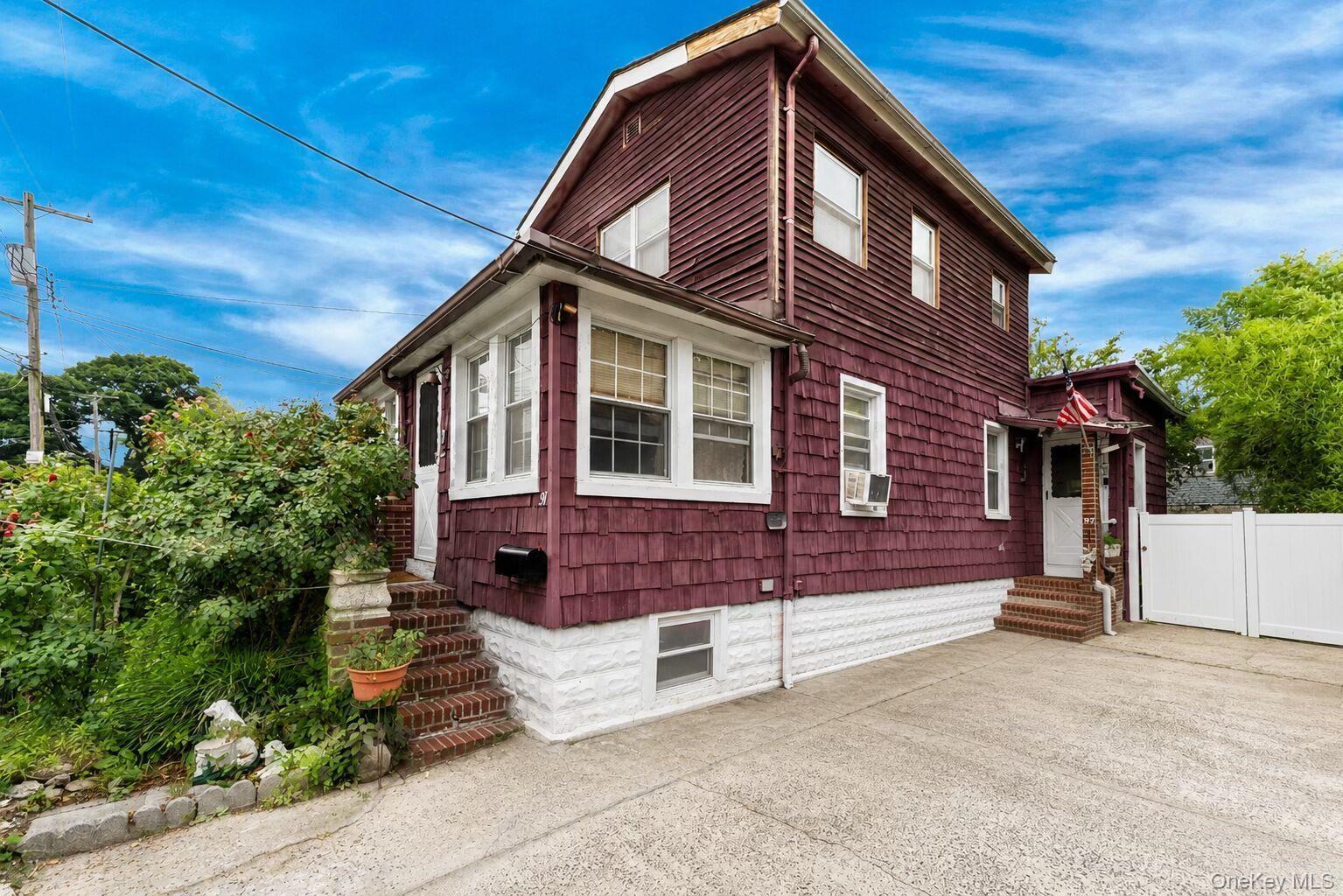 Single Family Hawkins Street Bronx, NY 10464, MLS-1020478-2