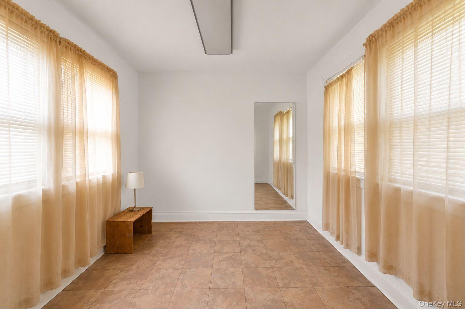 Single Family Hawkins Street Bronx, NY 10464, MLS-1020478-8