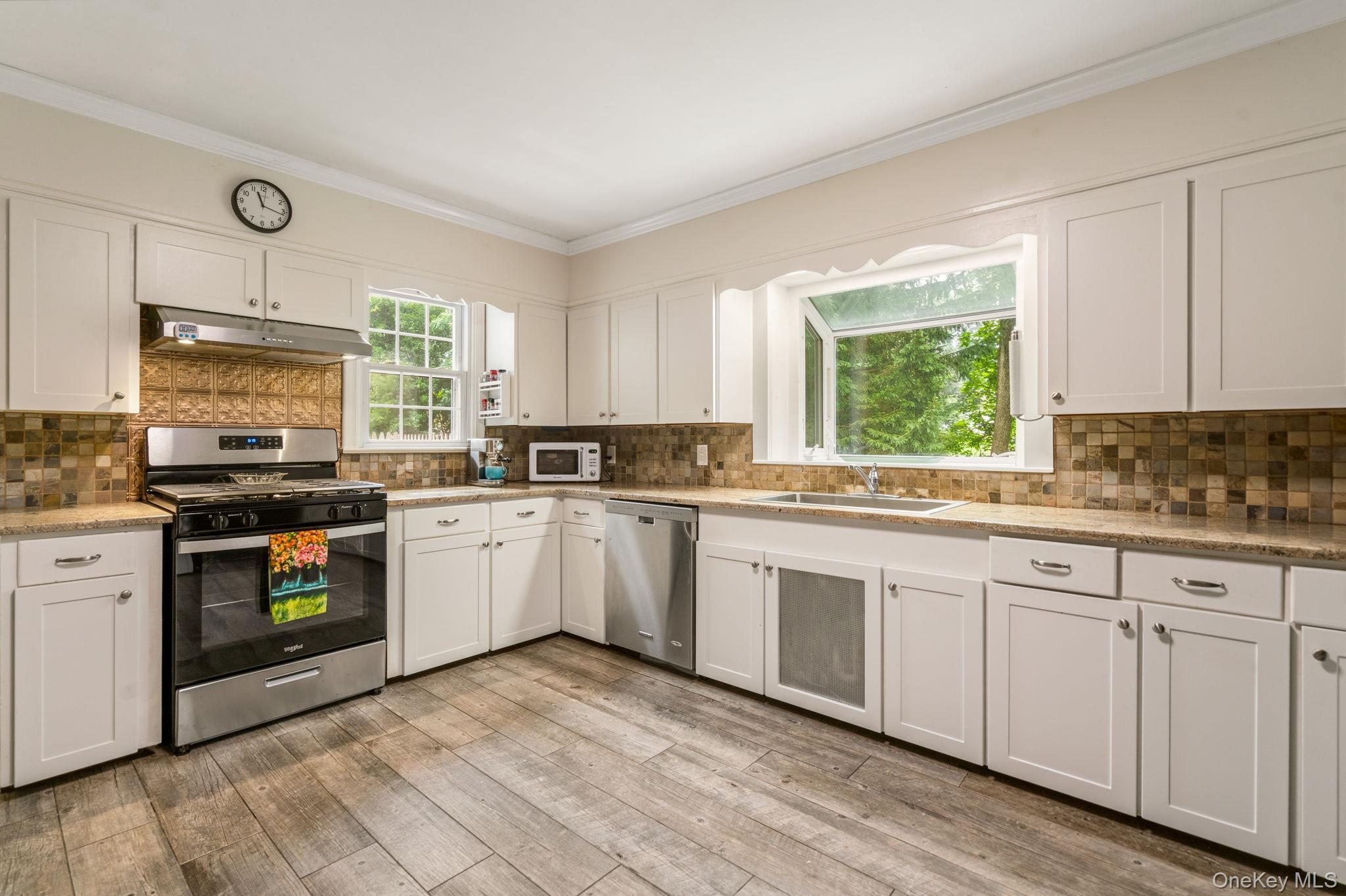 Single Family Rosa Lane Ulster County, NY 12443, MLS-1020501-25