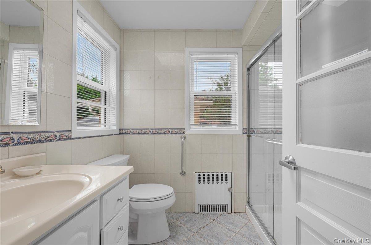 Single Family 42nd Avenue Queens, NY 11363, MLS-1020505-18