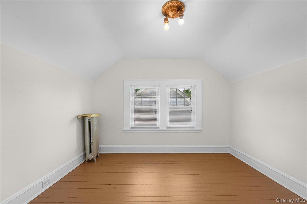 Single Family 42nd Avenue Queens, NY 11363, MLS-1020505-28
