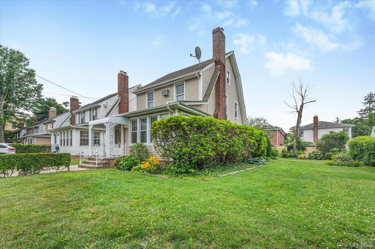 Single Family 42nd Avenue Queens, NY 11363, MLS-1020505-3