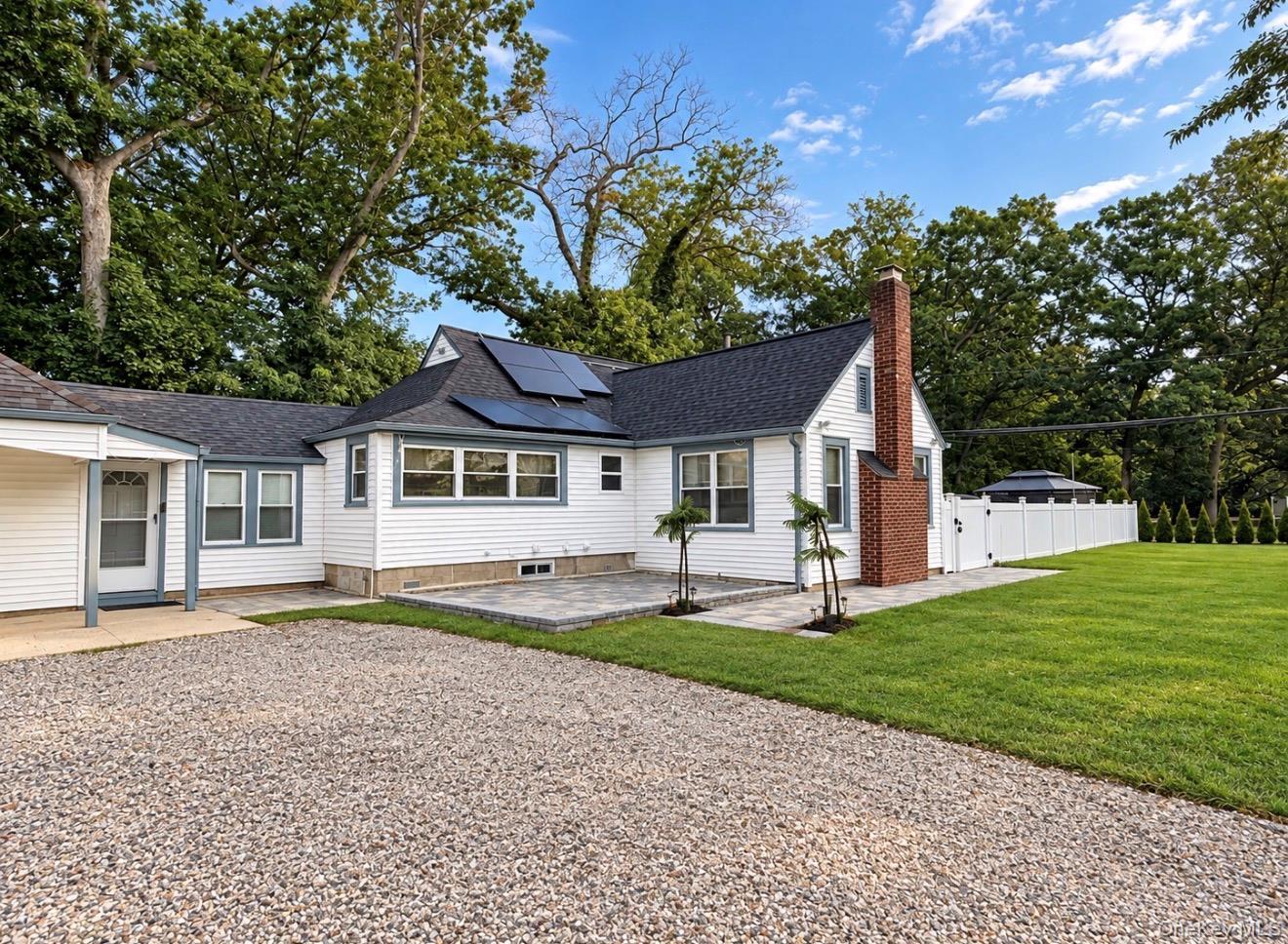 Single Family Locust Avenue  Suffolk County, NY 11701, MLS-1020512-26