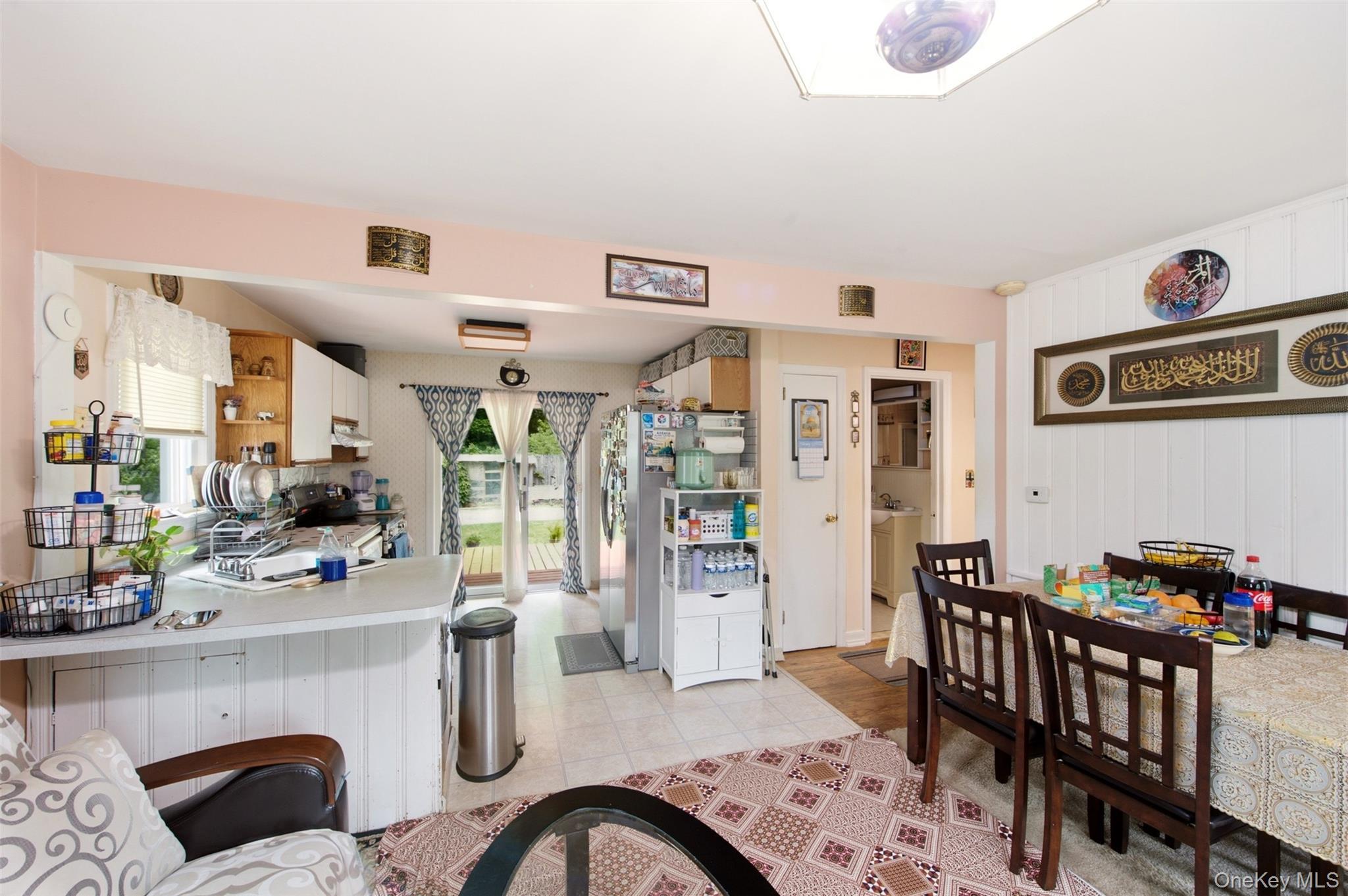 Single Family Putnam Place  Suffolk County, NY 11746, MLS-1020516-11