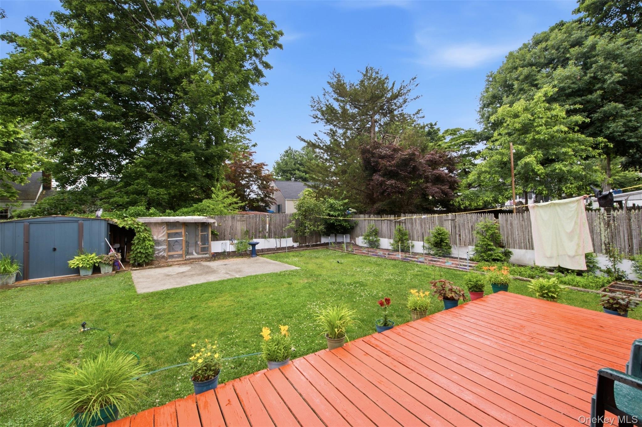 Single Family Putnam Place  Suffolk County, NY 11746, MLS-1020516-30