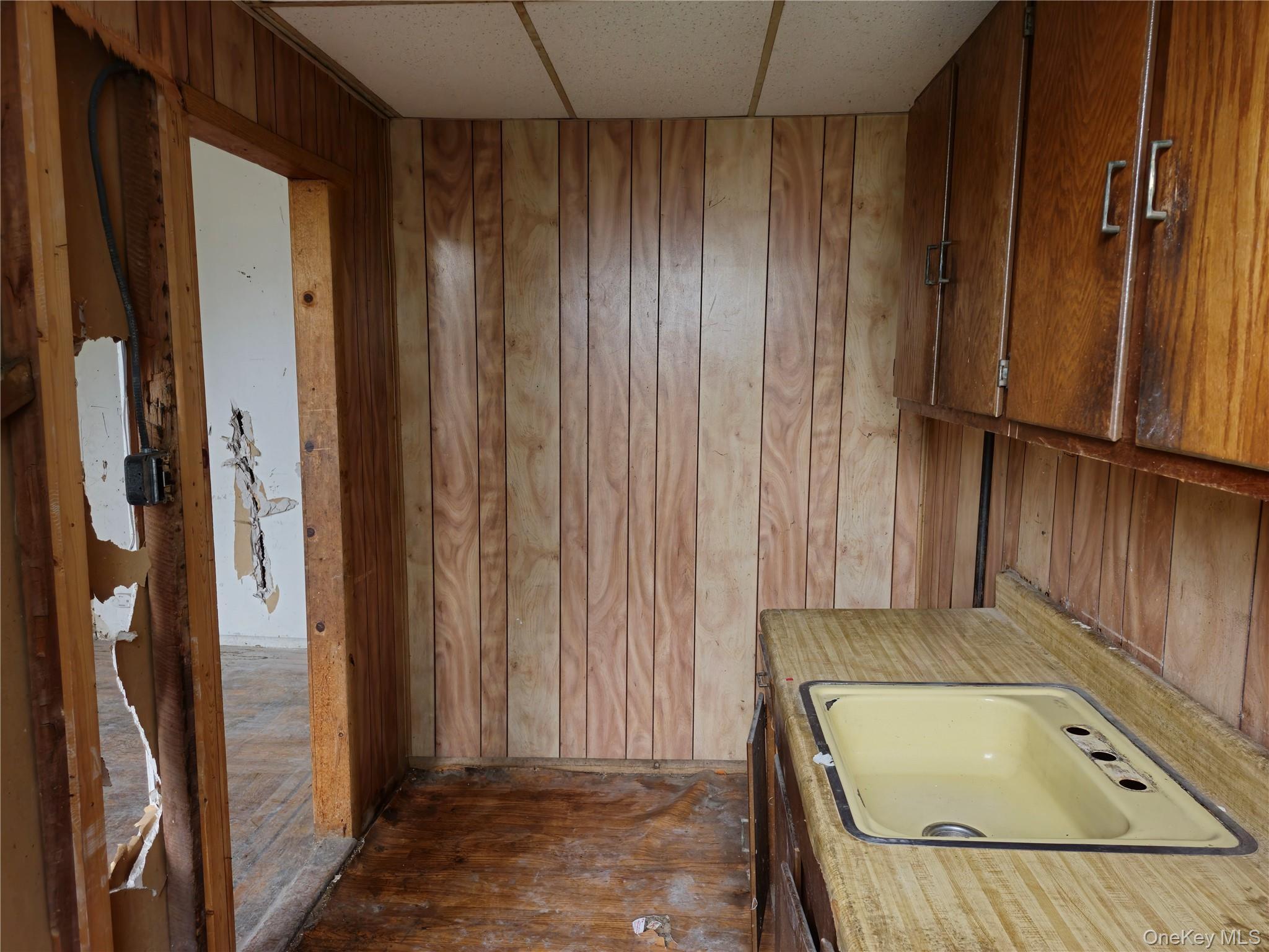 Single Family Greene Avenue  Brooklyn, NY 11221, MLS-1020522-28
